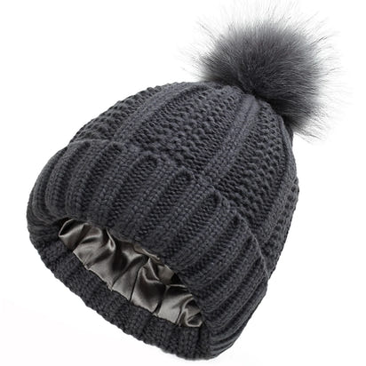 Satinova - Czapka Zimowa Pom Satynowa Podszewka